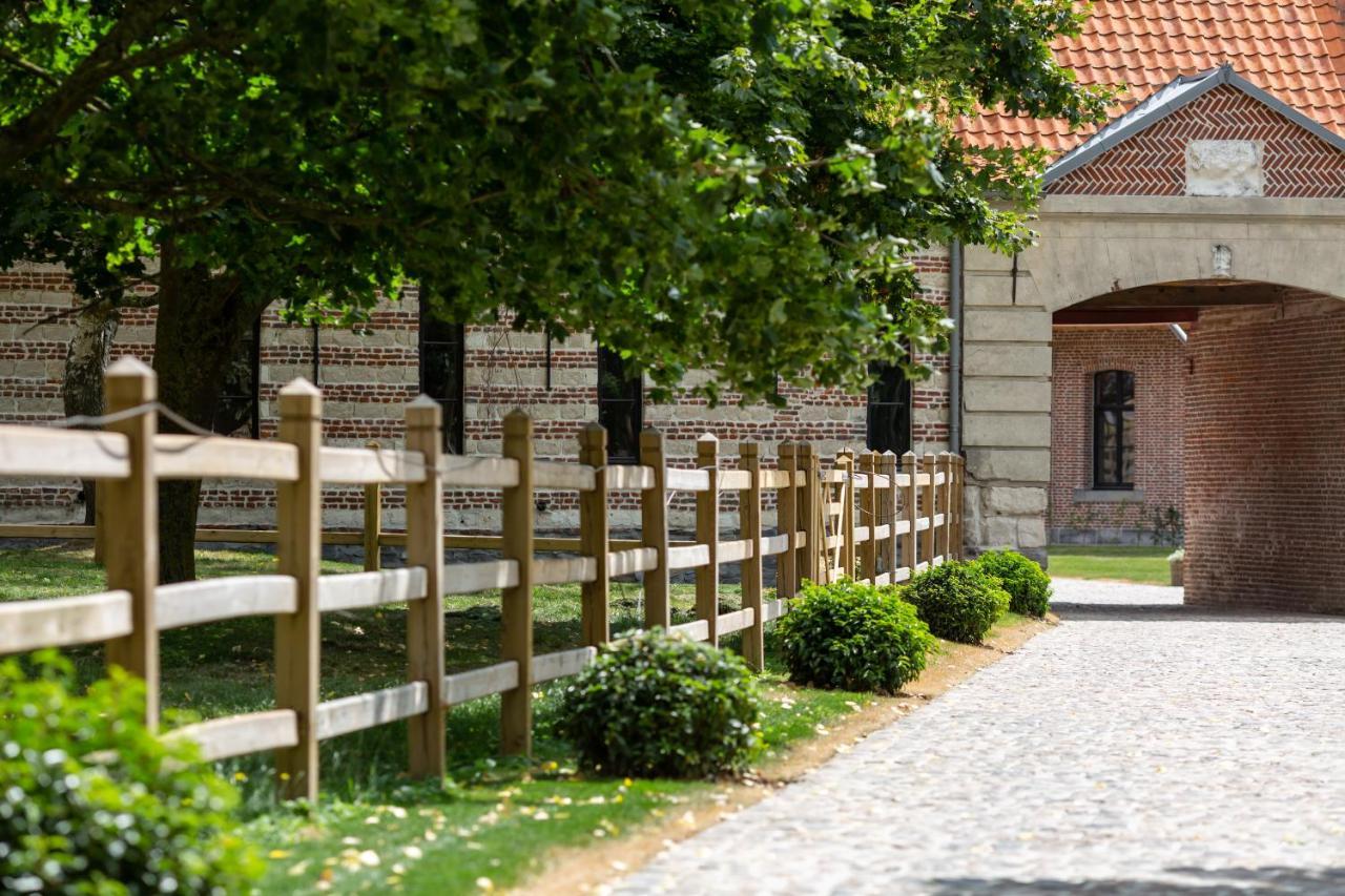 Hotel Haras De Barry Sainghin-en-Mélantois Esterno foto