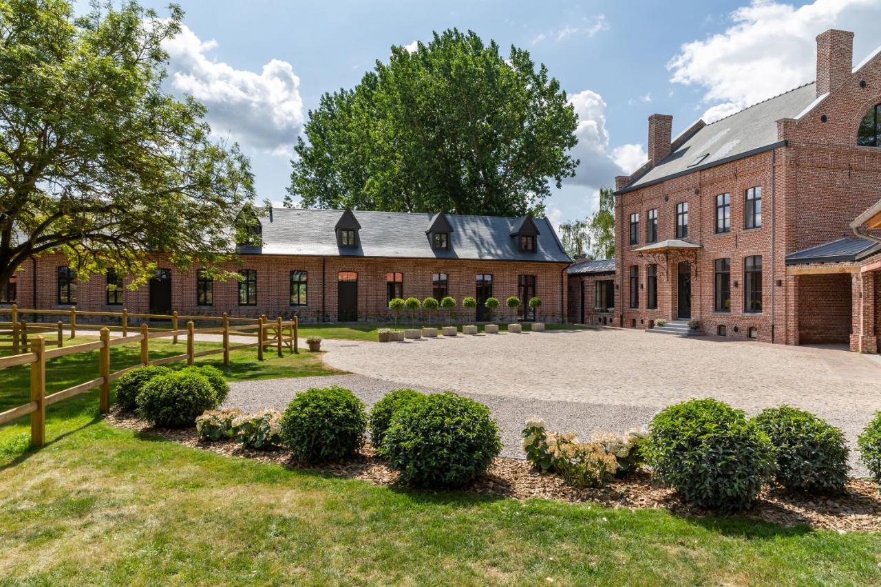 Hotel Haras De Barry Sainghin-en-Mélantois Esterno foto